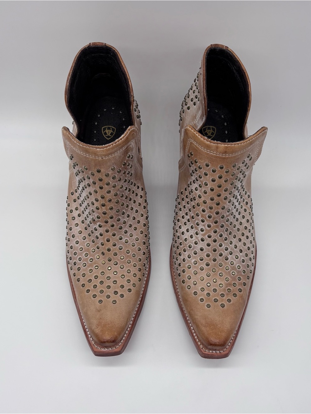 Ariat Dixon Studded Women’s Western Ankle Boots Tan Leather - size 9.5 - Picture 2 of 13